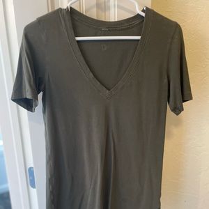 Lululemon Tee